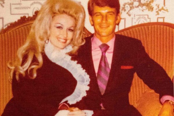 Before She Died, Dolly Parton Finally Exposed the SHOCKING Truth About Carl Dean